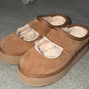 Ugg Mary Jane Slippers Size 9